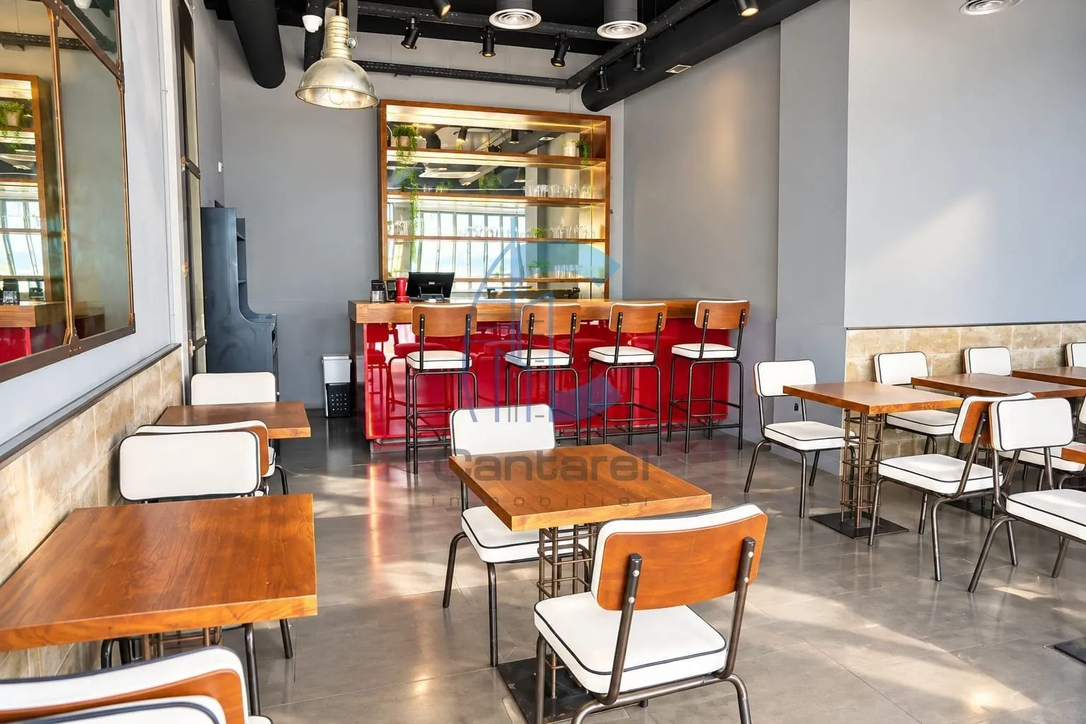 RESTAURANT À LOUER EN GÉRANCE LIBRE – GAUTHIER - الدار البيضاء (2)