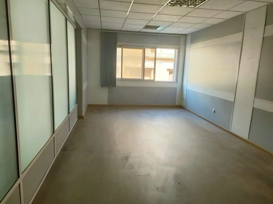 Bureau 145m² Derb Omar 14000 Dh - الدار البيضاء