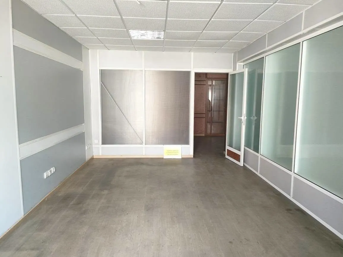 Bureau 145m² Derb Omar 14000 Dh - الدار البيضاء (2)