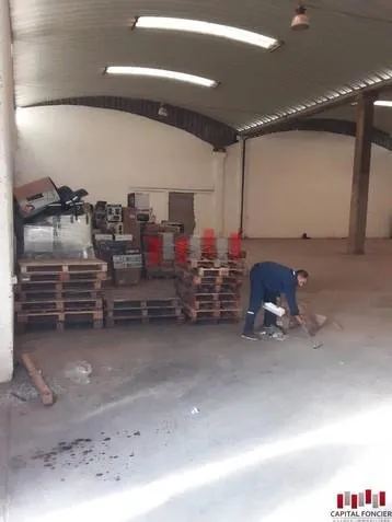 Depot industriel de 870 m2 sur la zone industrielle de lissasfa pour stockage a la location - الدار البيضاء