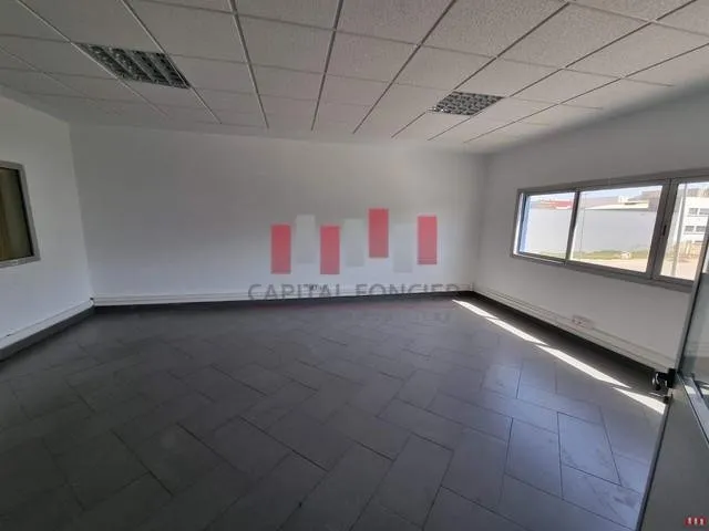 Usine industrielle de 1702 m au sein de la zone industrielle de bouskoura a la location - الدار البيضاء (4)