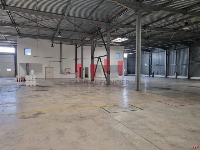 Usine industrielle de 1702 m au sein de la zone industrielle de bouskoura a la location - الدار البيضاء (2)