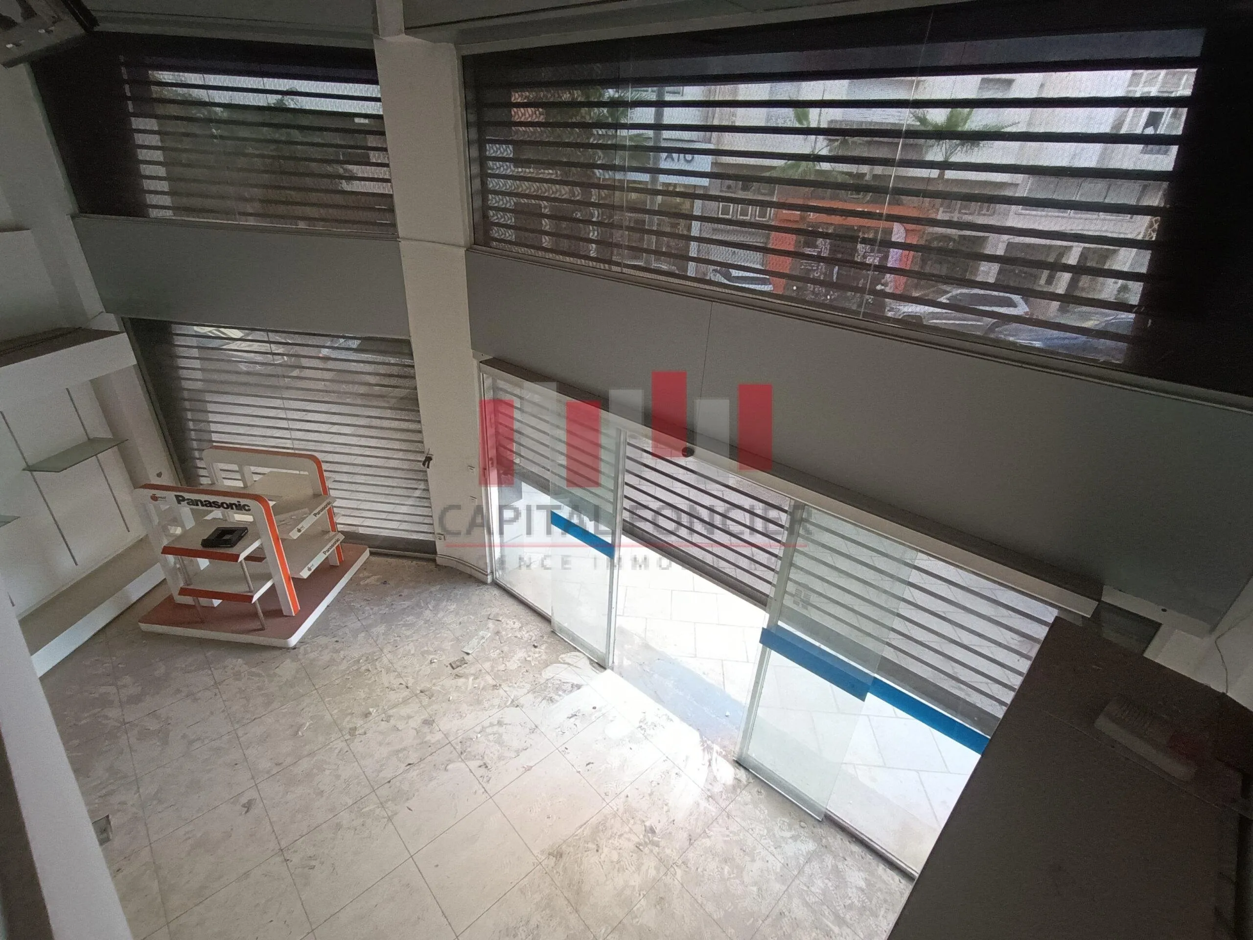 Local commercial de 219m2 à la location avec une excellente visibilité à Racine - الدار البيضاء