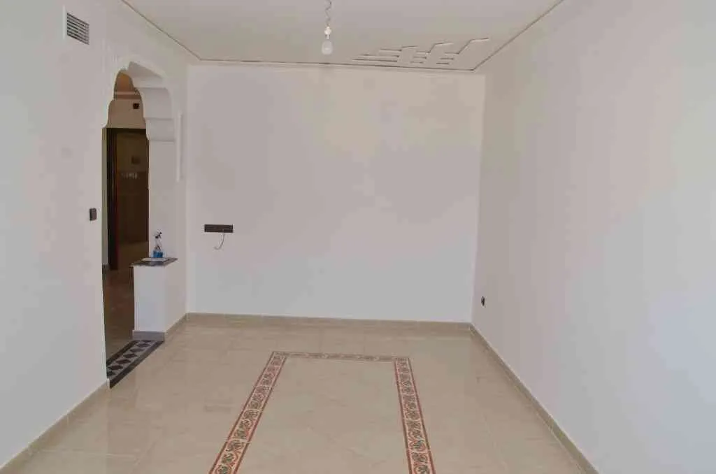 Appartement neuf-haut standing avec magasin - طنجة (3)