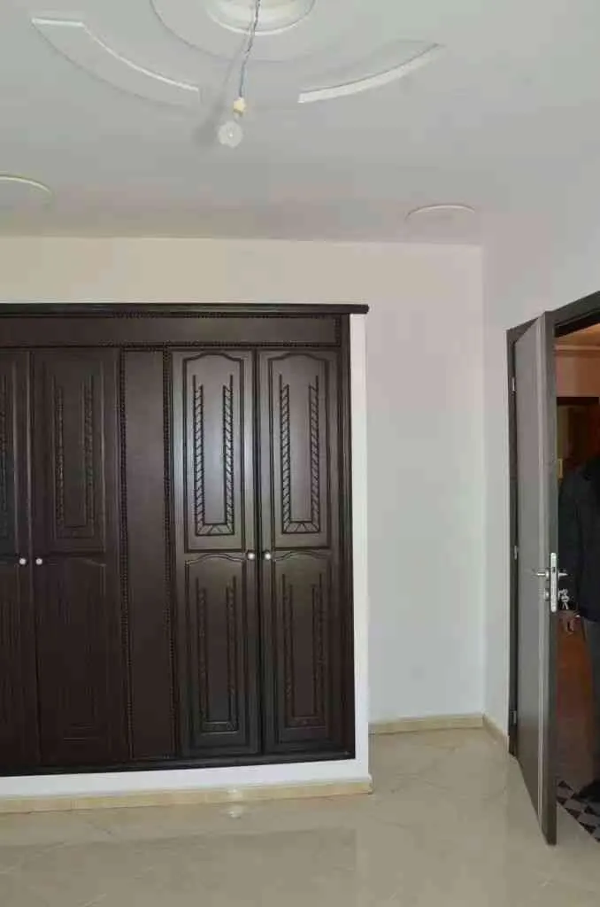 Appartement neuf-haut standing avec magasin - طنجة (4)