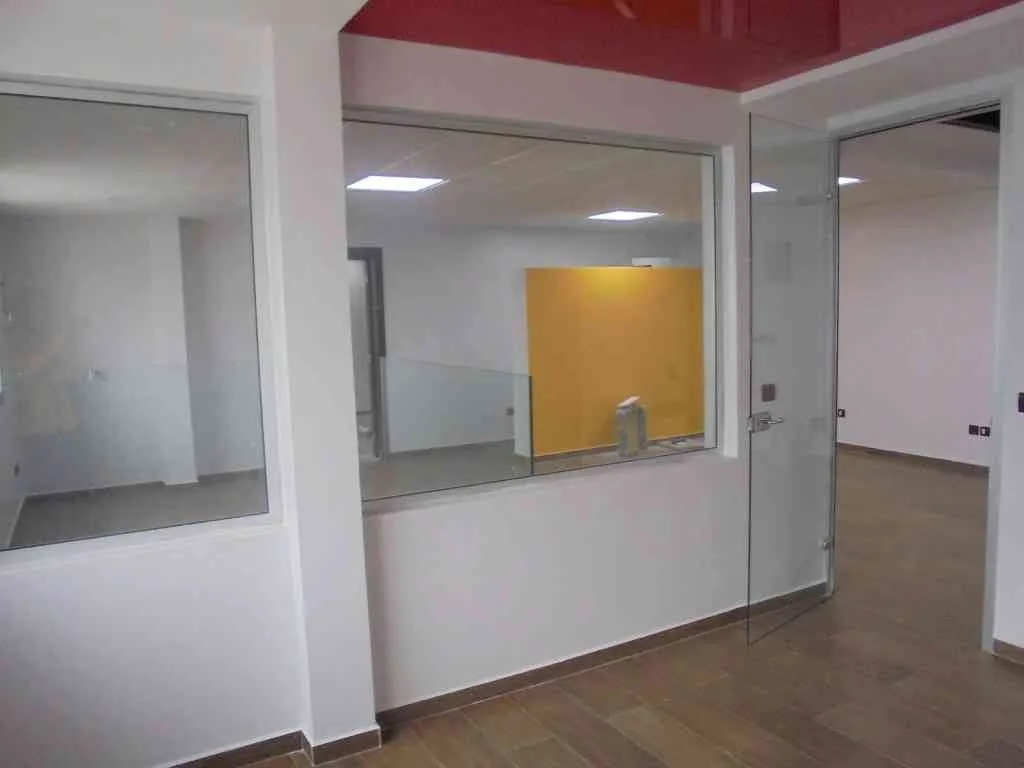 Bureau sur avenue hassan 2 agadir - أكادير