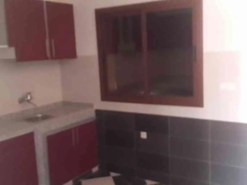 Duplex neuf de 106m2 à vendre dans immeuble R+3 Hay mohamadi - أكادير (3)