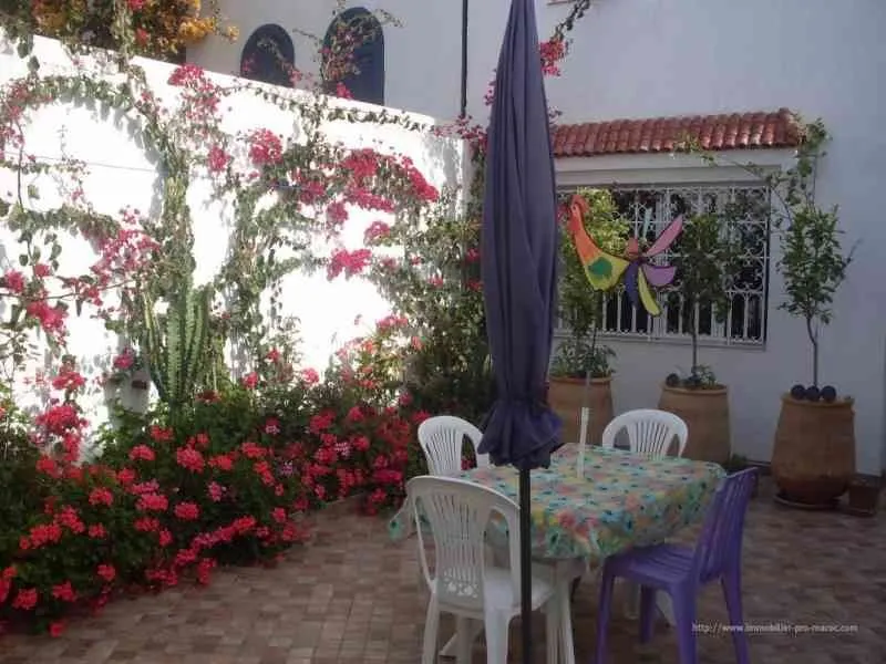 BELLE VILLA AVEC PATIO A CHARAF A VENDRE - أكادير