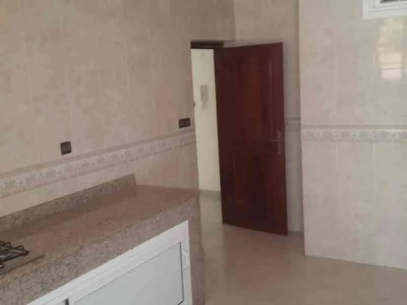 villa à vendre Ail Melloul de 233 m2 habiable sur terrain de 190m2 - أكادير (2)