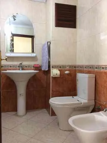 Bel appartement avec terrasse prés wilayaTanger - طنجة (2)