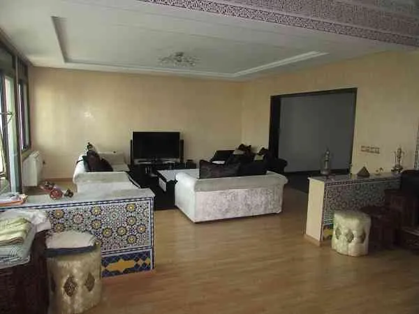 très bel appartement de 206 m² à maarif - الدار البيضاء (2)