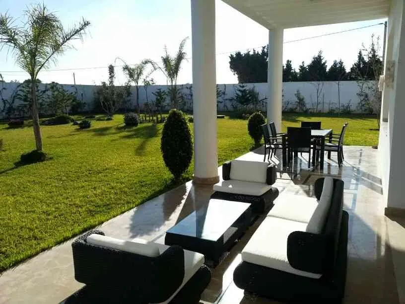 villa de maître luxueuse de 3000 m² à tamaris - الدار البيضاء (4)