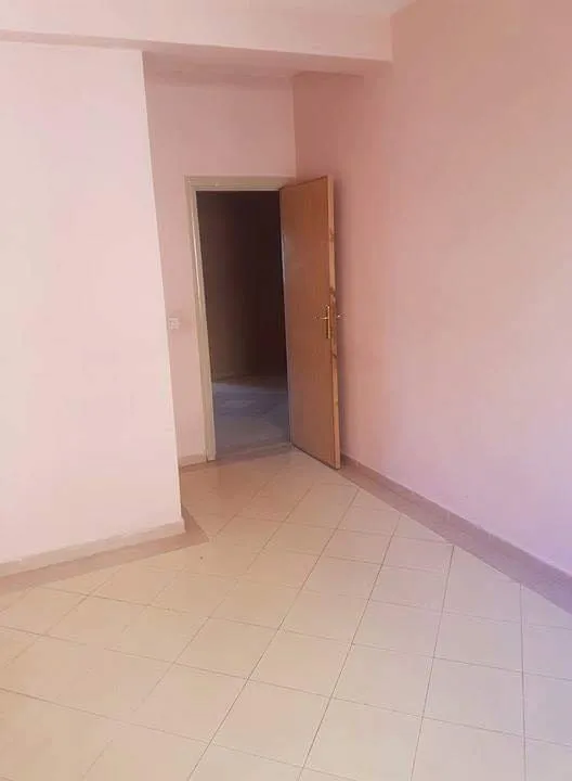 joli studio vide a vendre - مراكش