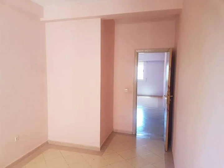 joli studio vide a vendre - مراكش (2)