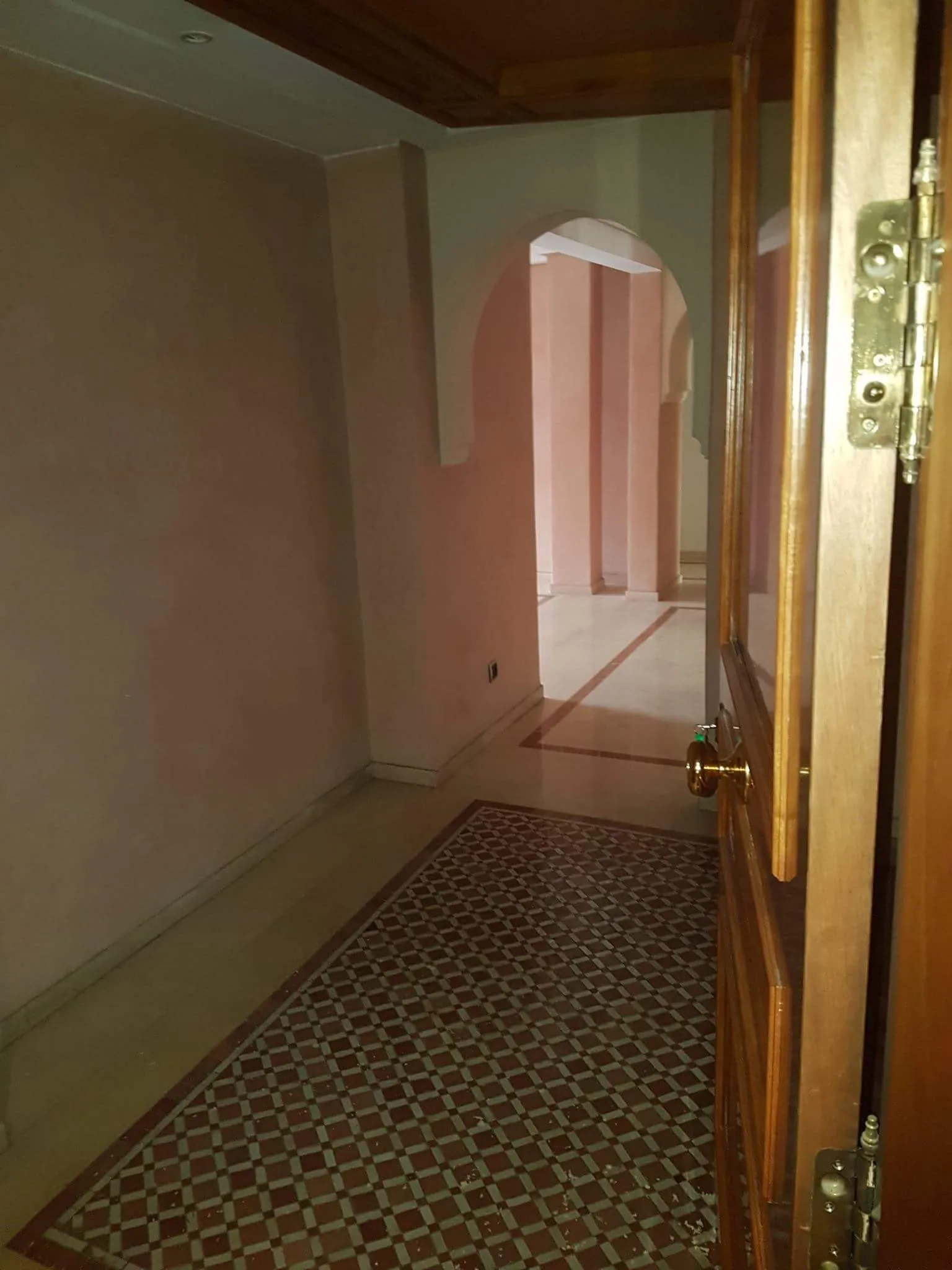 luxueux appartement vide a vendre - مراكش (2)