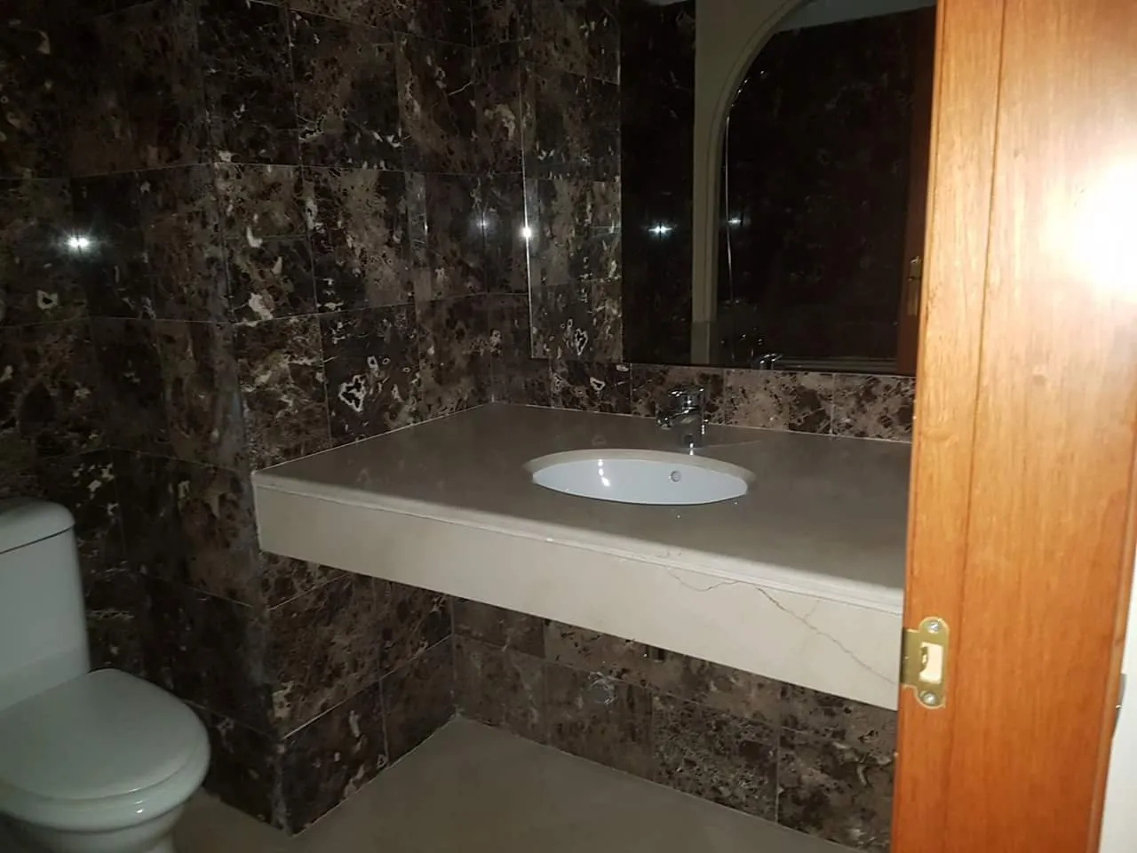 luxueux appartement vide a vendre - مراكش (4)