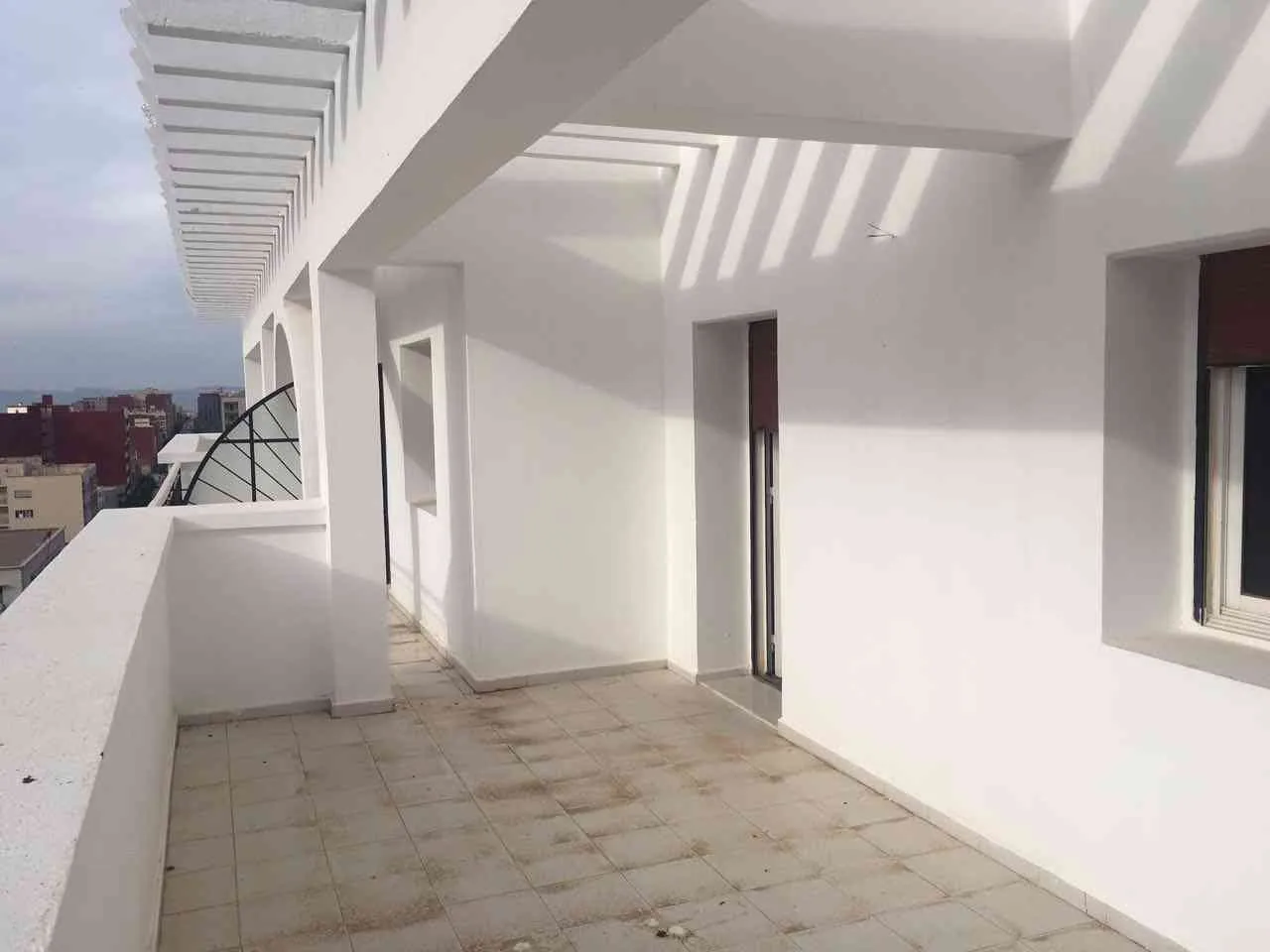 APPARTEMENT DE HAUT STANDING - طنجة