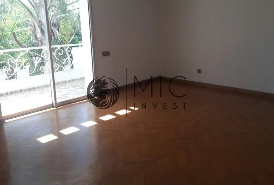SUPERBE VILLA DE PRESTIGE DE 800 M² HABITABLES SUR 1.800 M² DE PARC AVEC PISCINE - الرباط