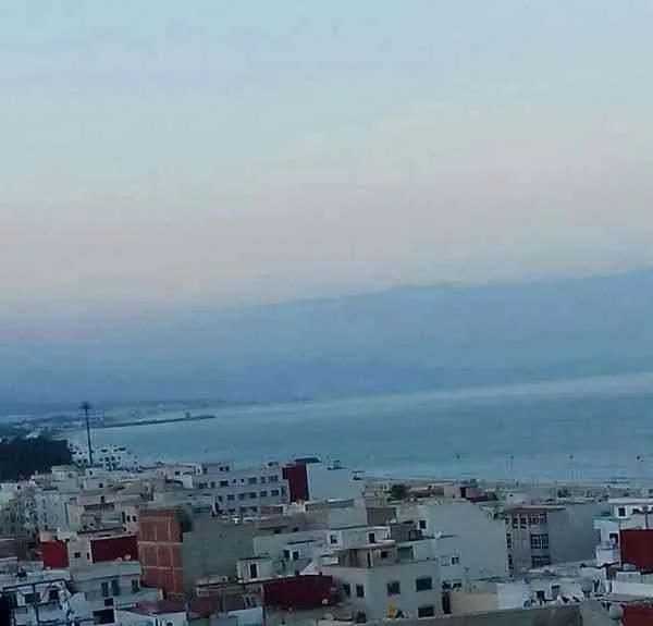 appartement au centre de mdiq - مرتيل (2)