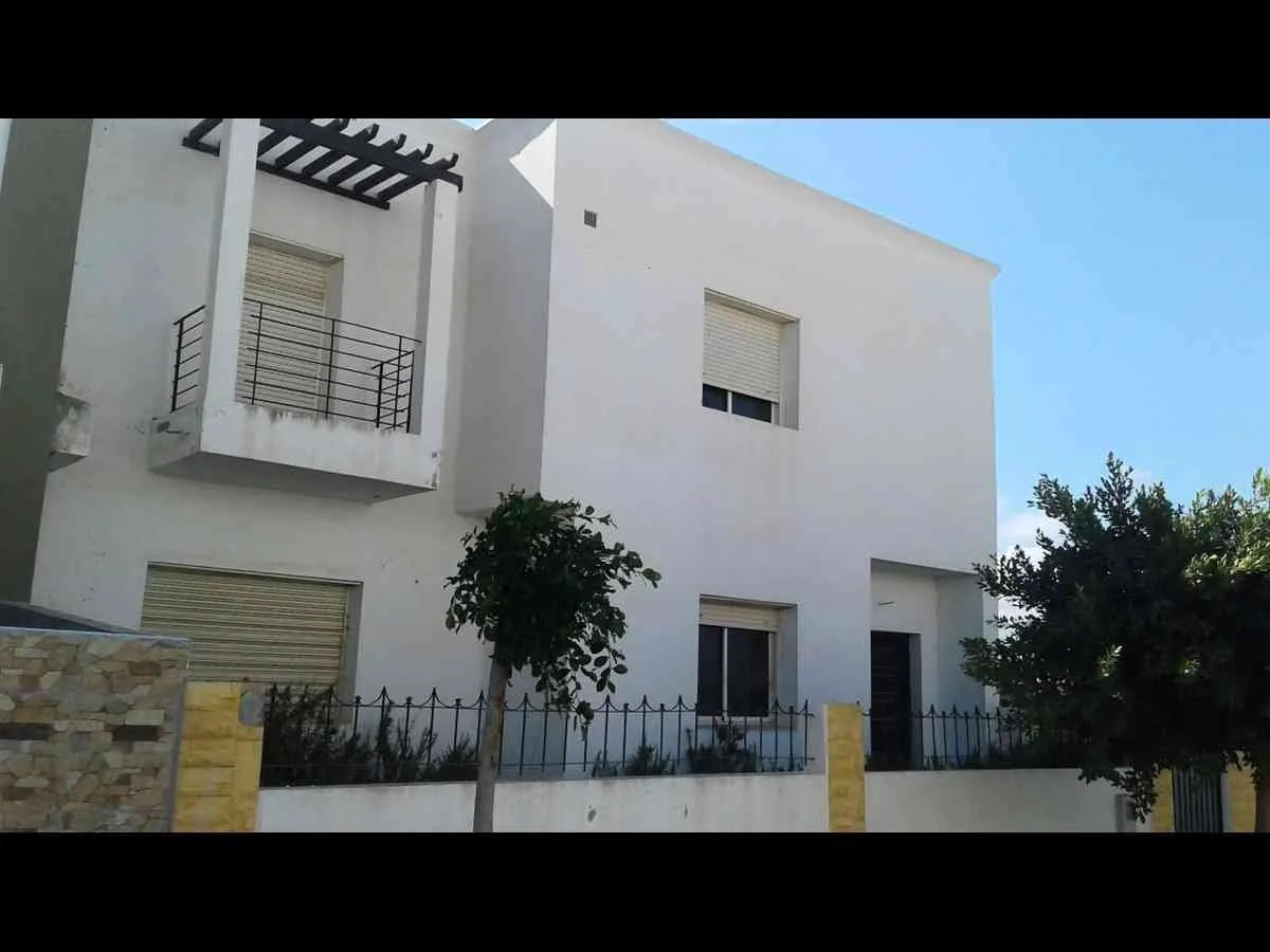 Duplex 5 pièces de 240 m² - تطوان