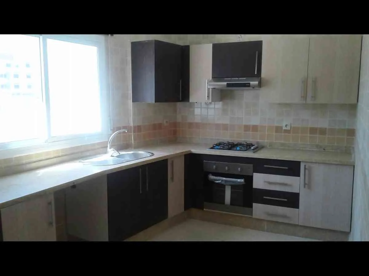 Appartement 4 pièces de 87 m² - تطوان