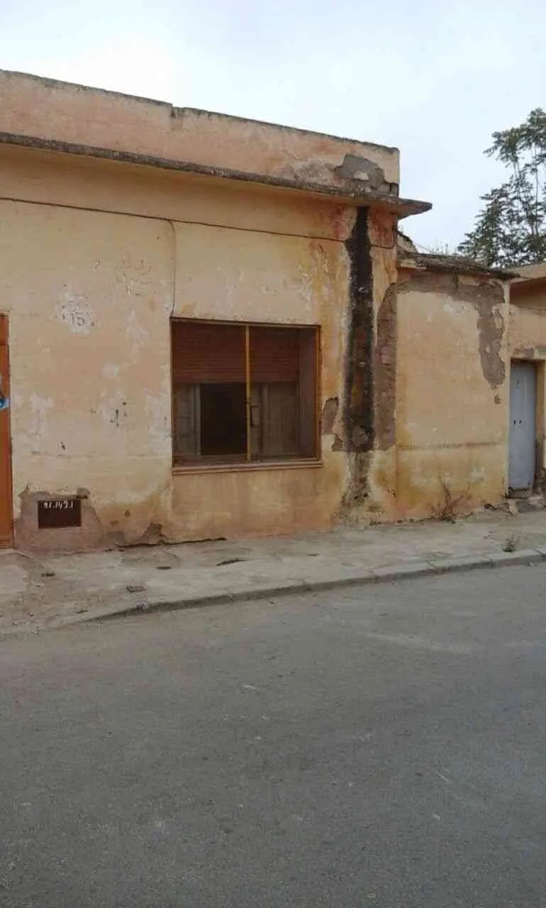 Maison à vendre zone immeuble - وجدة