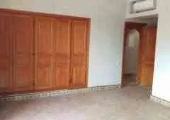 Jolie villa avec piscine &amp; jardin - مراكش (3)