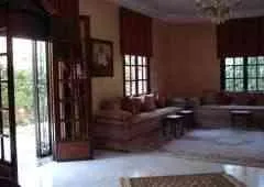 Belle villa 445 M² avec piscine et Jardin - مراكش