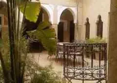 Joli Riad rénové meublé Bab Taghzout - مراكش (2)