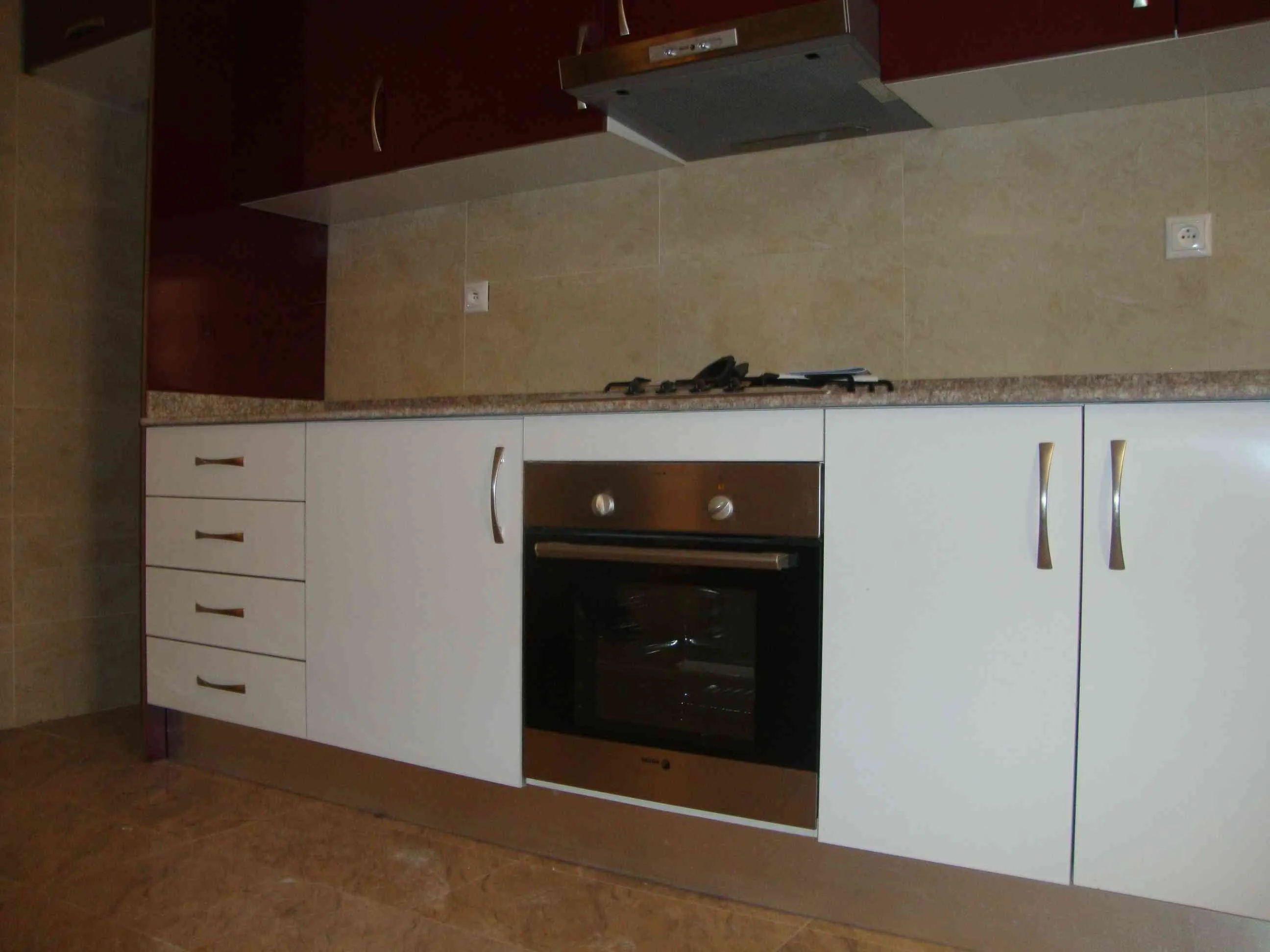 Bel Appartement Haut Standing à vendre - وجدة (2)