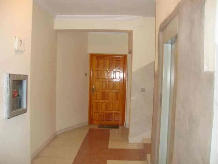 Appartement à vendre Moyen Standing - وجدة (2)