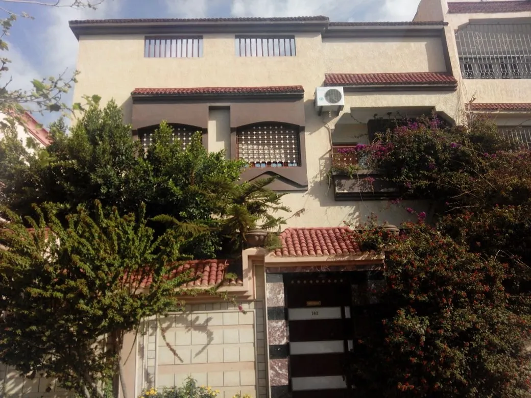 villa a vendre - وجدة