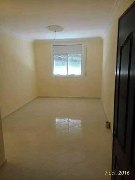 Appartement a vendre 3 pièces de 70 m² - طنجة (2)
