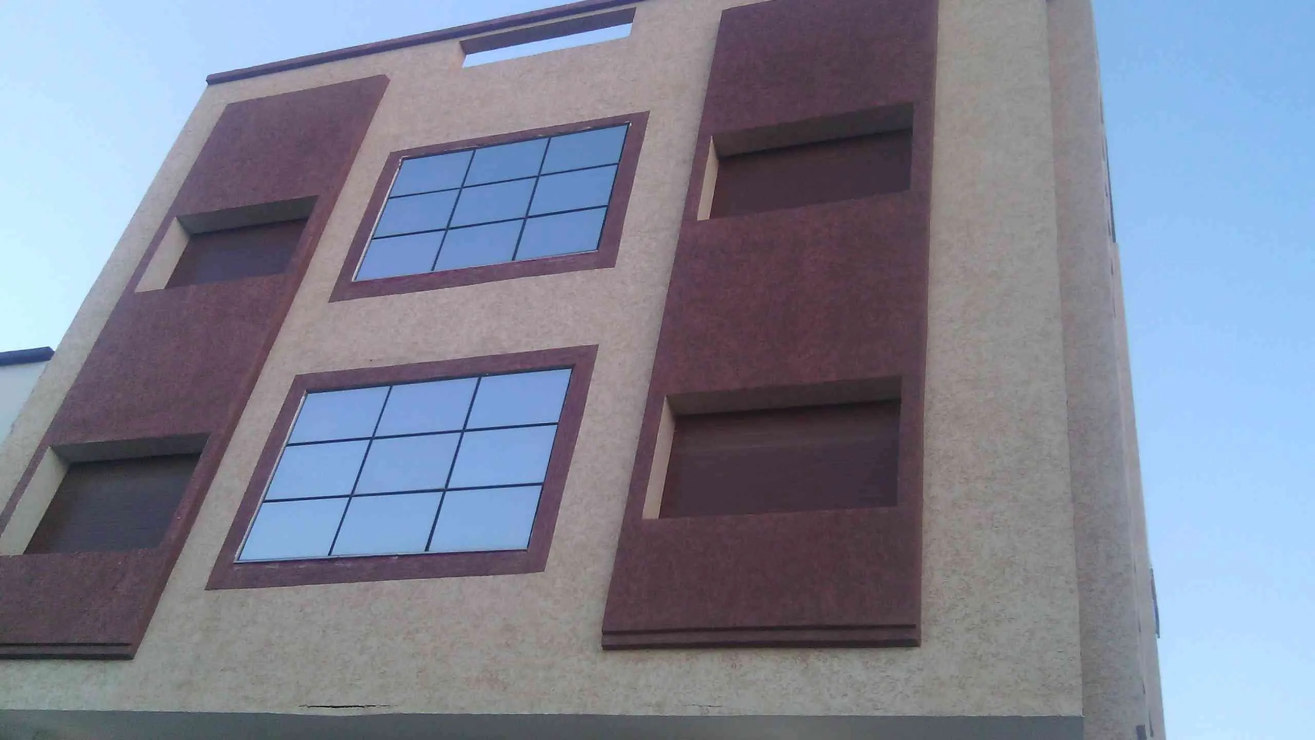 Bel Immeuble à vendre - وجدة