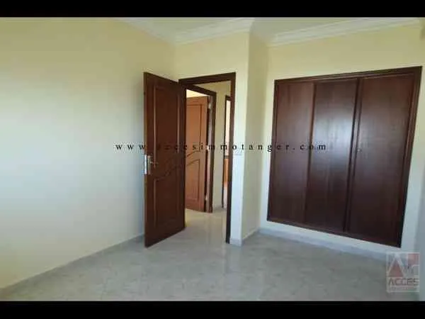 APPARTEMENT VIDE A VENDRE - طنجة (4)