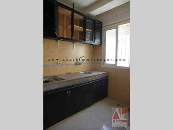 spacieux appartement vide en vente - طنجة