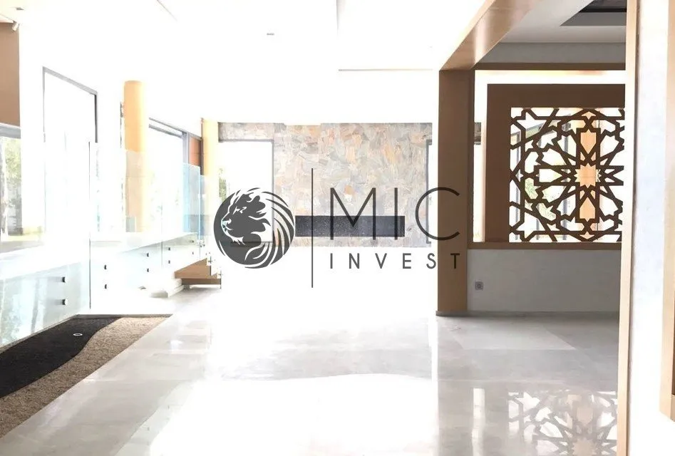 EXCEPTIONNELLE VILLA NEUVE DE PRESTIGE DE 1.300 M² HABITABLES SUR 1.915 M² DE PARC - الرباط
