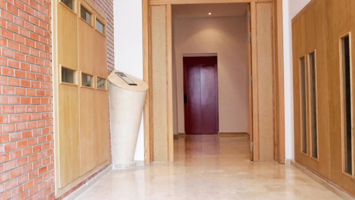 BEL APPARTEMENT DE 114 M² AU 1ER ÉTAGE - الدار البيضاء