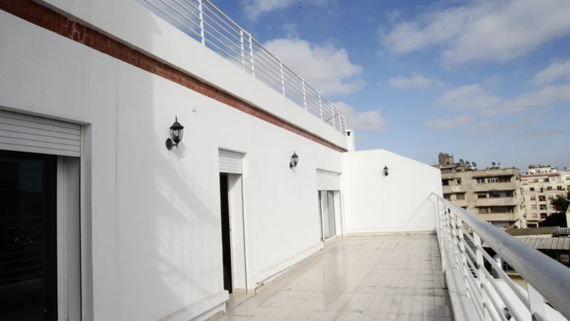 BEL APPARTEMENT DE 114 M² AU 1ER ÉTAGE - الدار البيضاء (2)